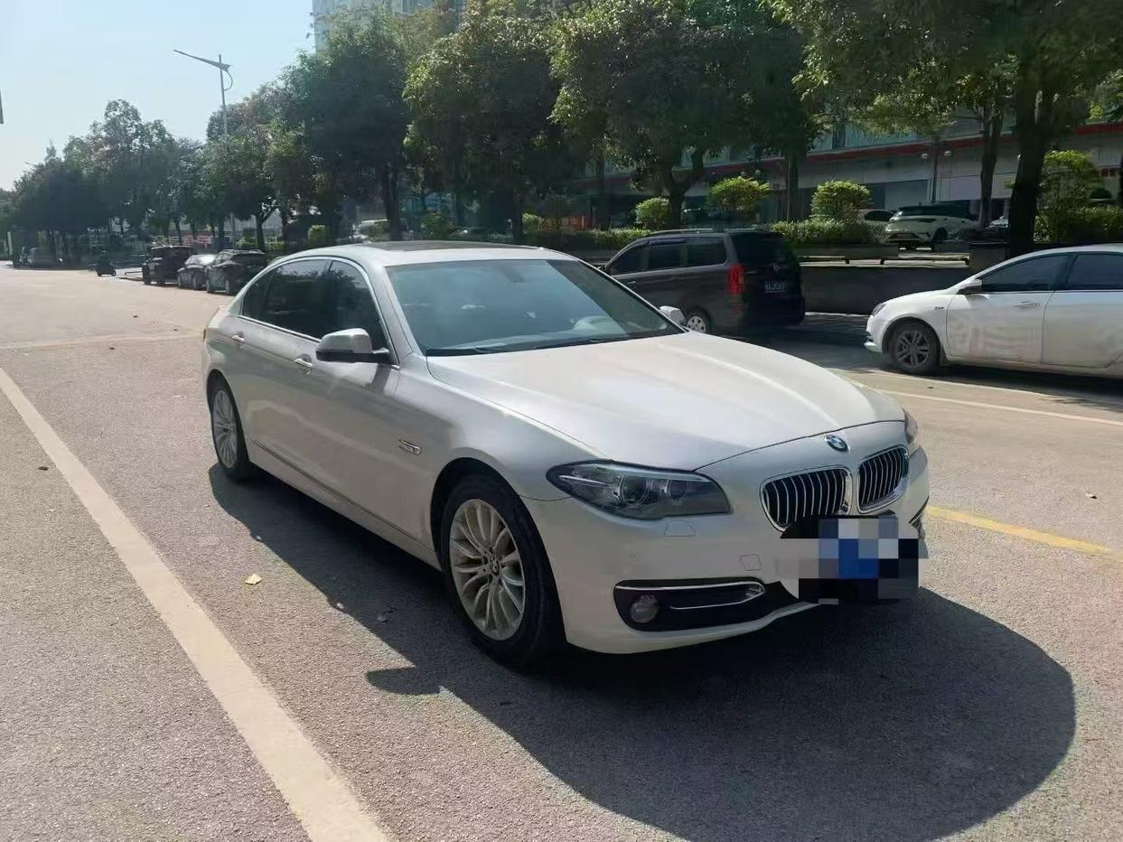BMW 5 серии 2015 thumb 10