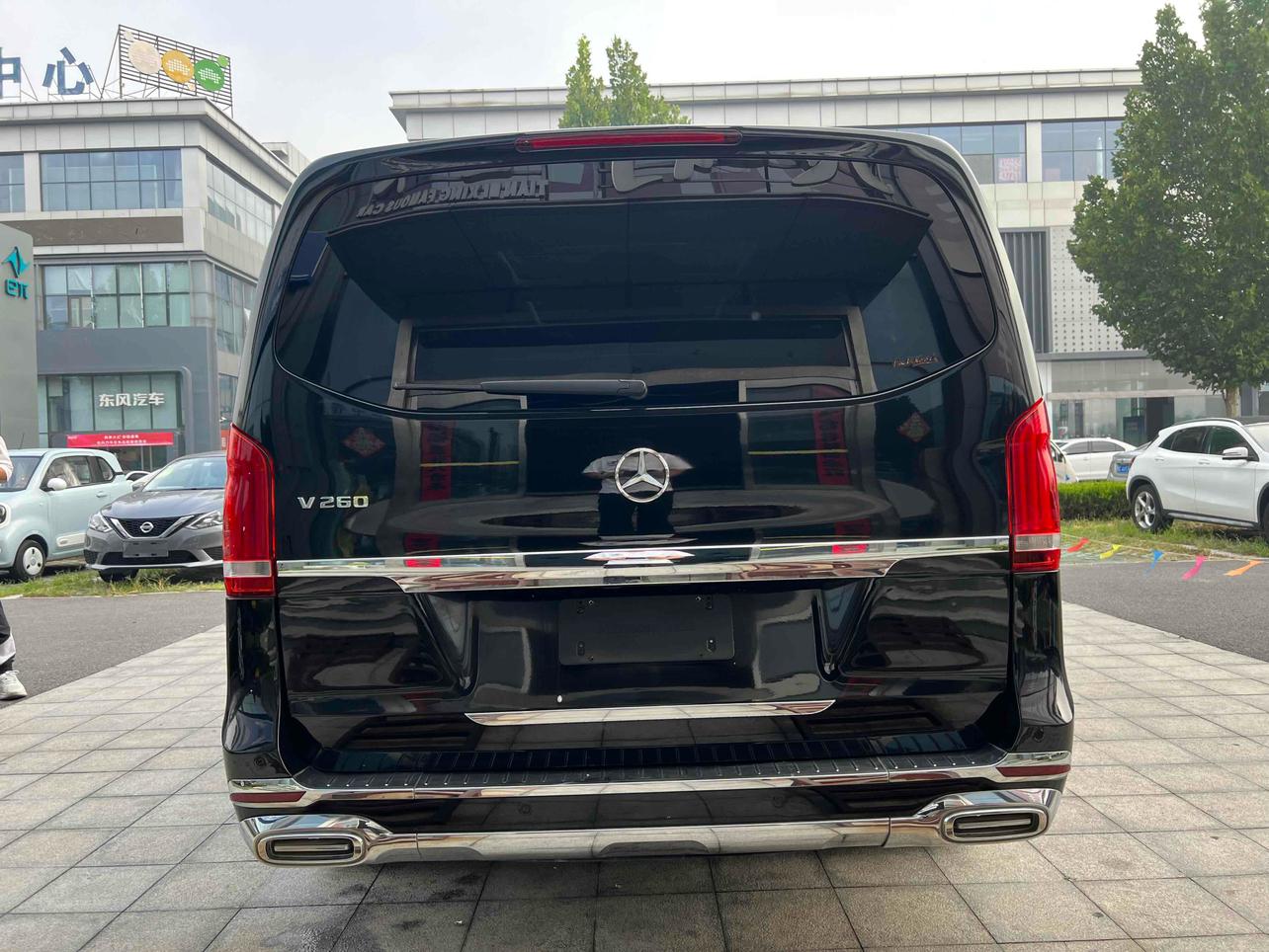 Mercedes-Benz V-Класс 2018 thumb 3