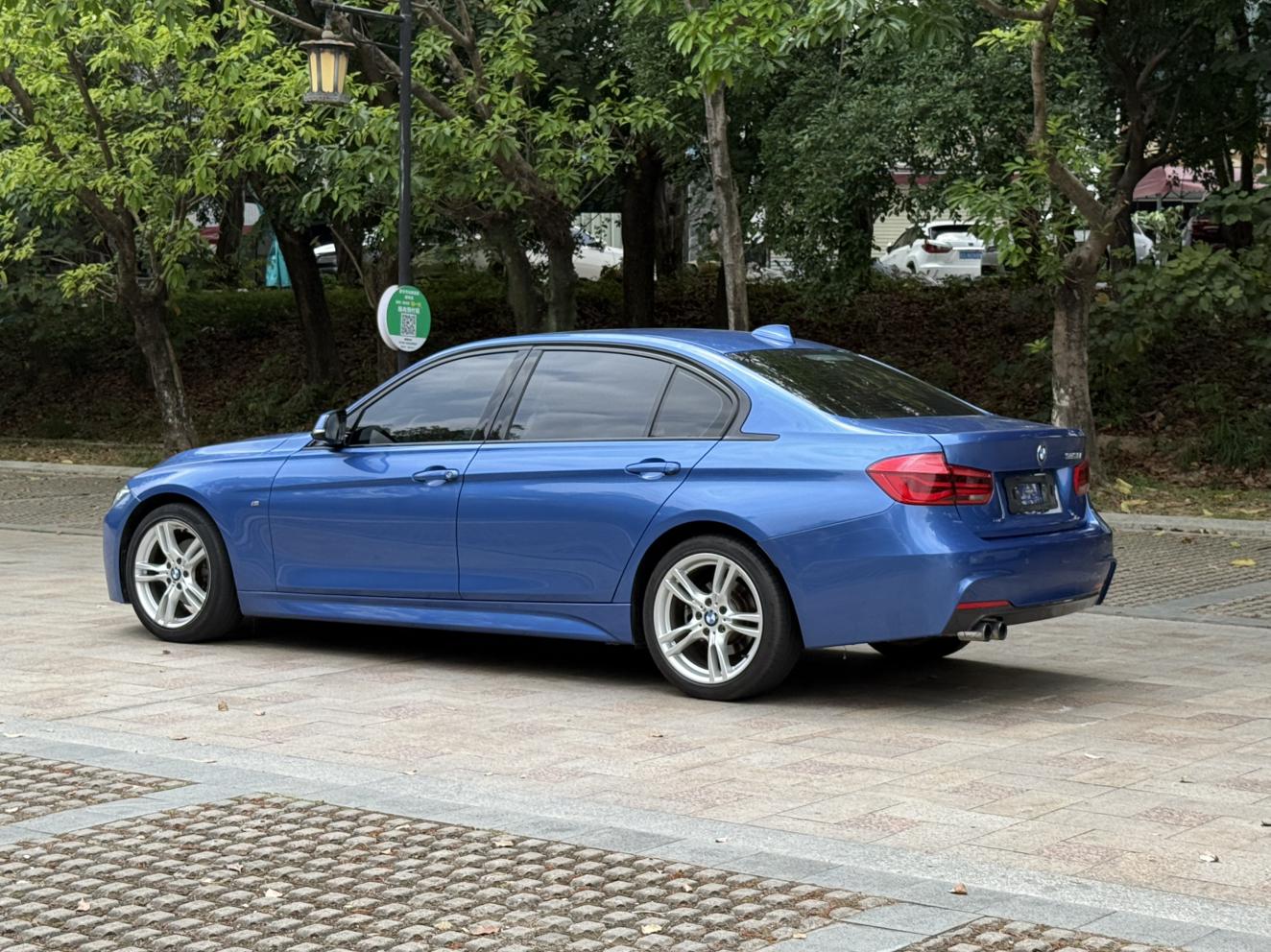 BMW 3 серии 2017 thumb 2