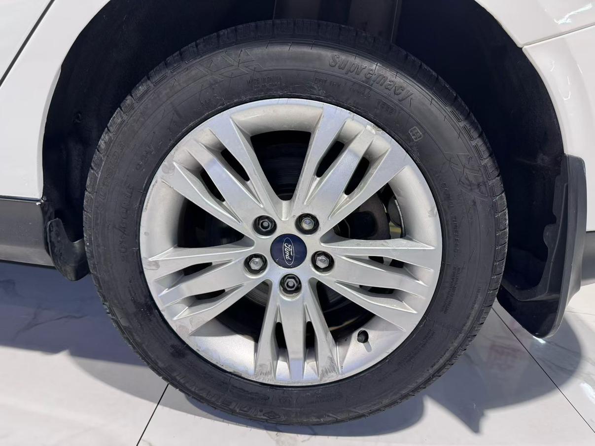 Ford Focus ST 2014 thumb 4