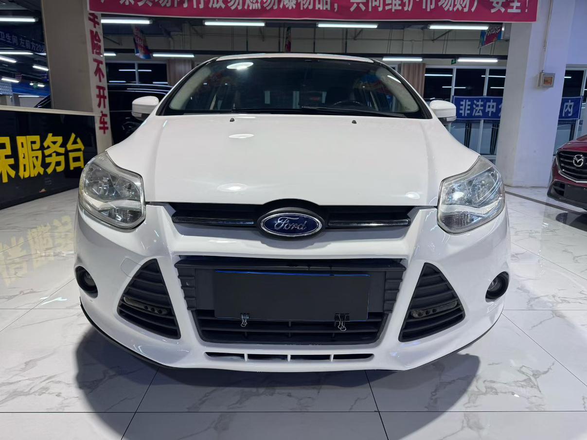 Ford Focus ST 2014 thumb 9