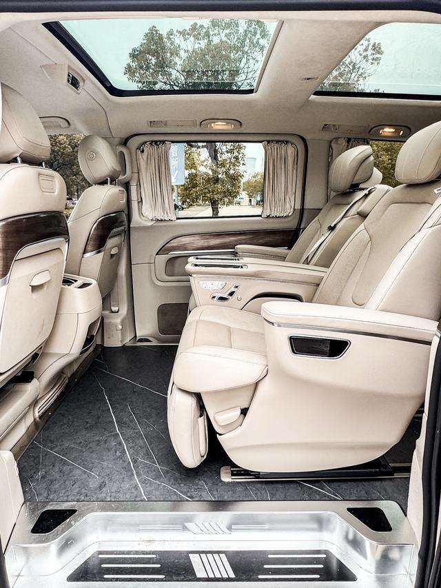 Mercedes-Benz V-Класс 2022 thumb 5