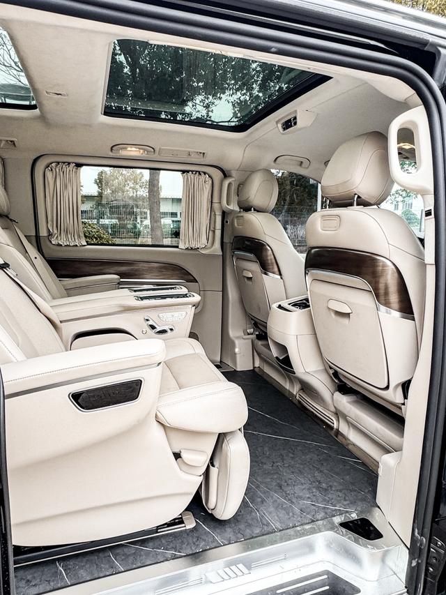 Mercedes-Benz V-Класс 2022 thumb 11