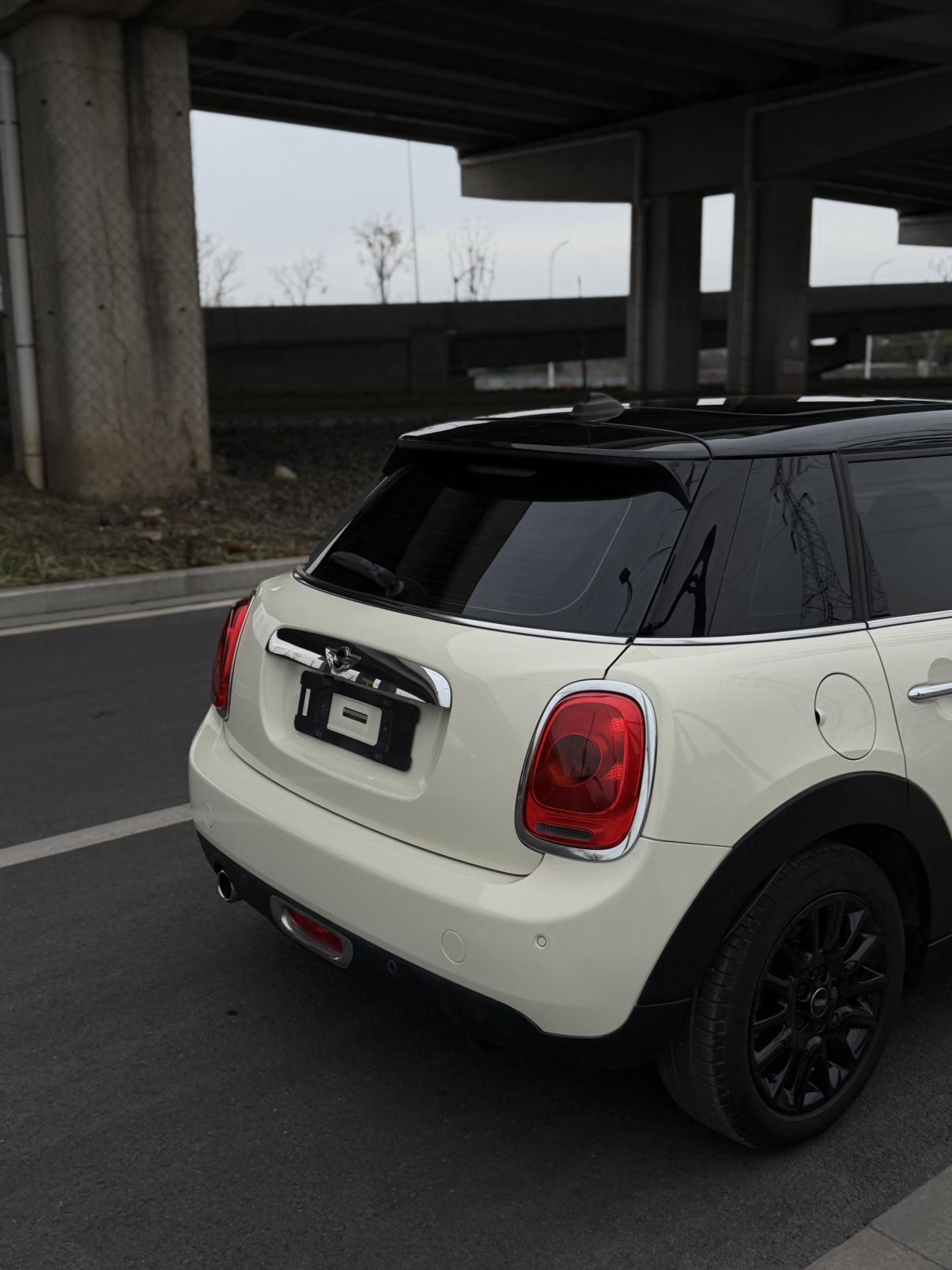 Mini Hatch 2018 thumb 2