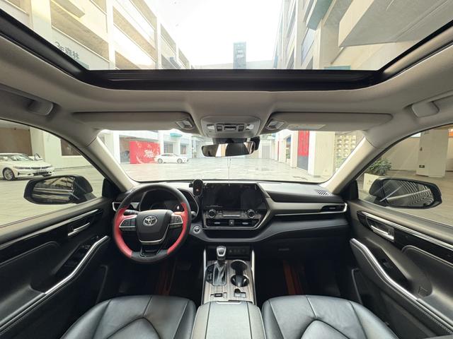 Toyota Highlander 2023 thumb 2