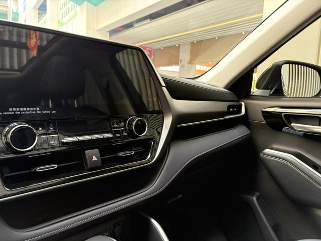 Toyota Highlander 2023 thumb 5