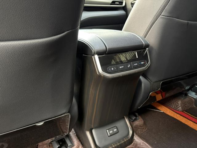 Toyota Highlander 2023 thumb 10