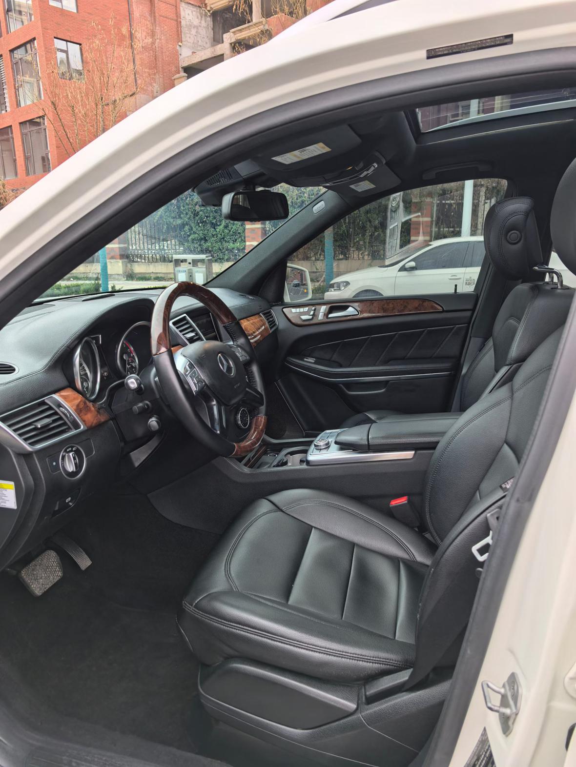 Mercedes-Benz GL 2014 thumb 6