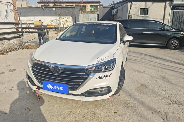 BAIC D50 2019 thumb 4