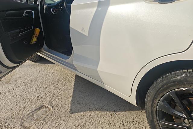 BAIC D50 2019 thumb 11