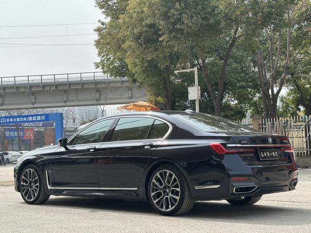 BMW 7 серии 2022 thumb 3
