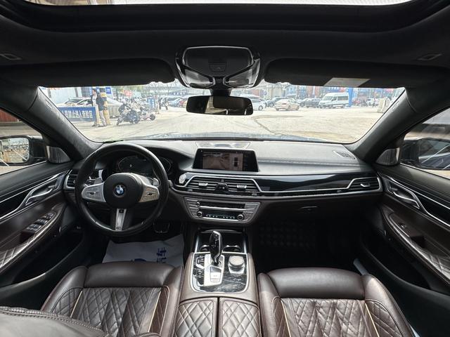 BMW 7 серии 2022 thumb 6
