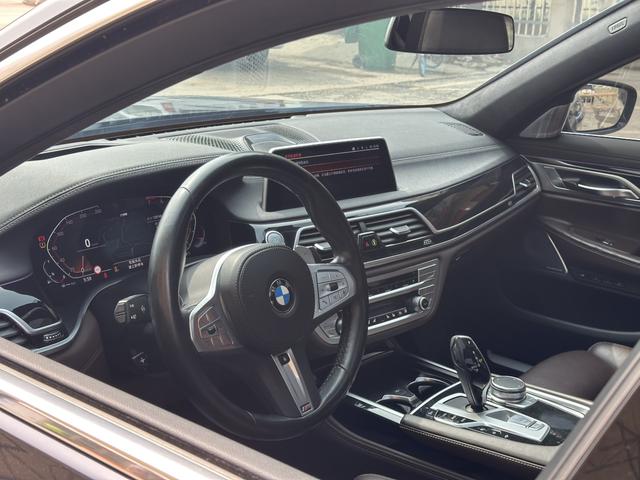 BMW 7 серии 2022 thumb 10