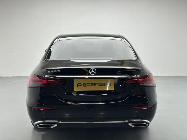Mercedes-Benz E-Class 2023 thumb 3