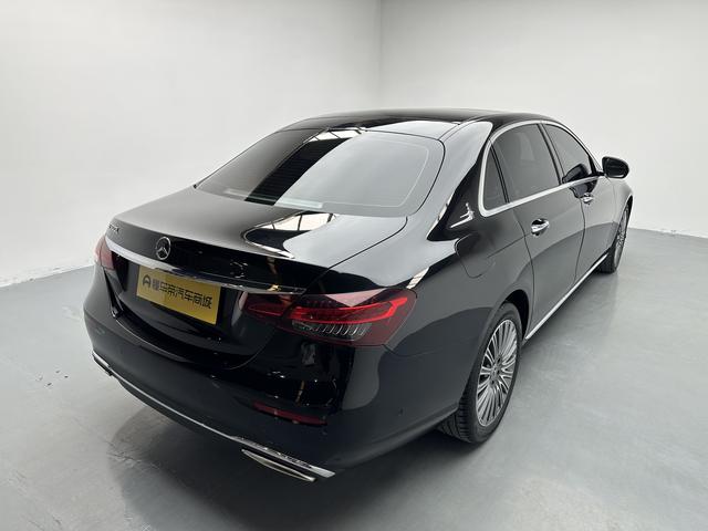 Mercedes-Benz E-Class 2023 thumb 4