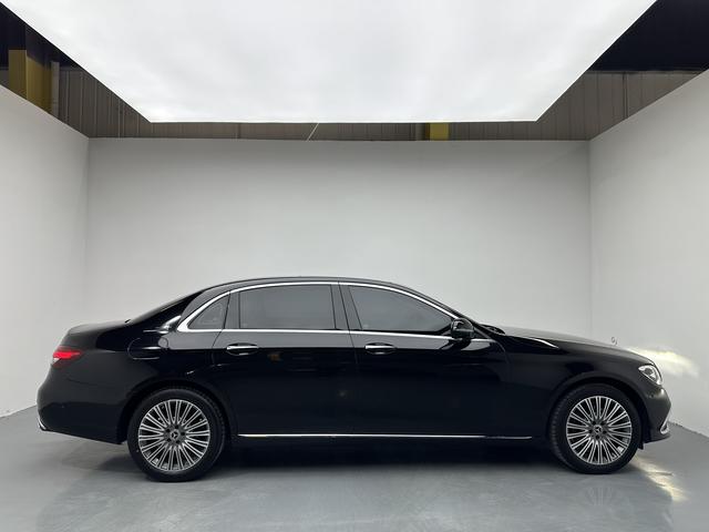 Mercedes-Benz E-Class 2023 thumb 5