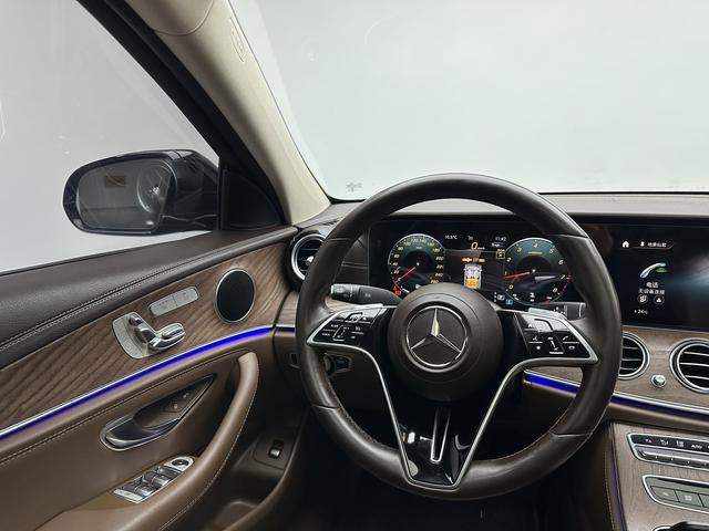 Mercedes-Benz E-Class 2023 thumb 8