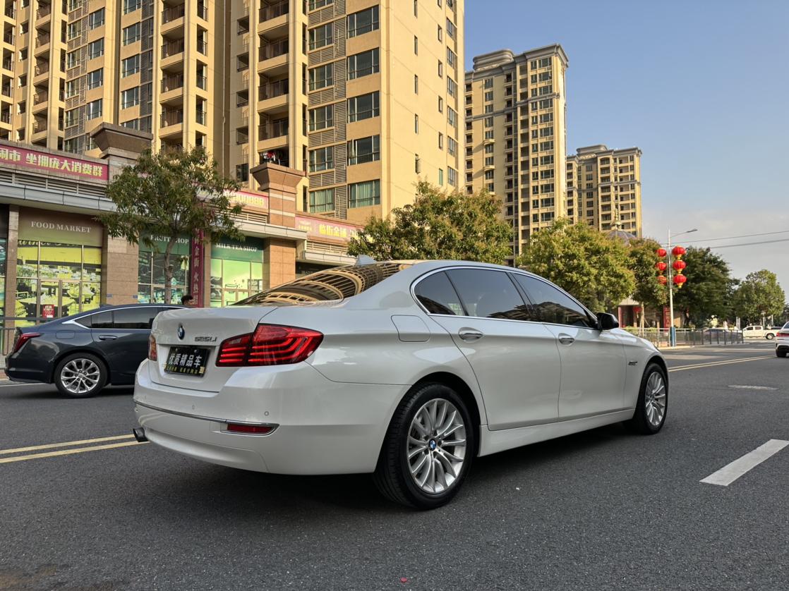 BMW 5 серии 2017 thumb 5