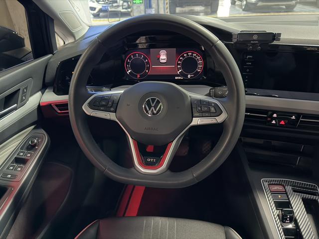Volkswagen Golf 2023 thumb 10