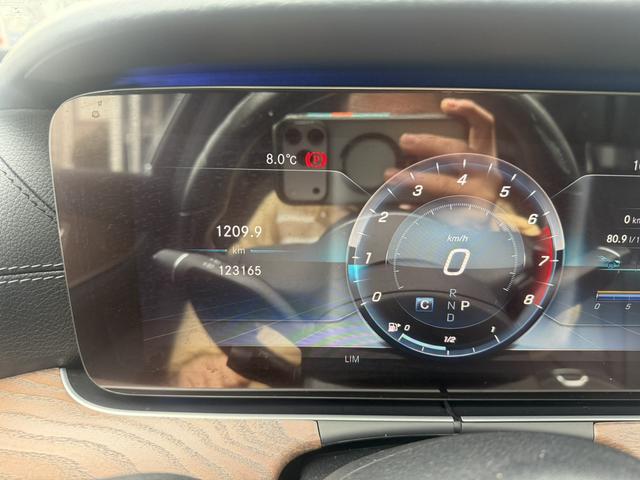 Mercedes-Benz E-Class 2019 thumb 12