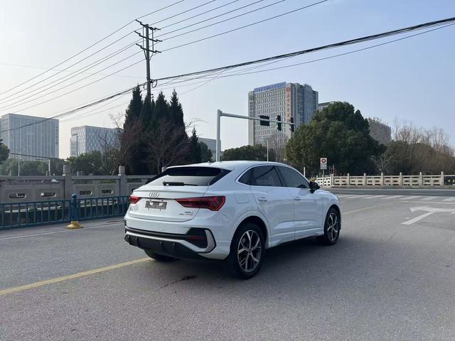 Audi Q3 2020 thumb 4