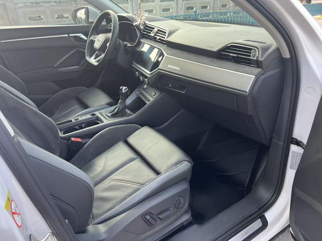 Audi Q3 2020 thumb 7