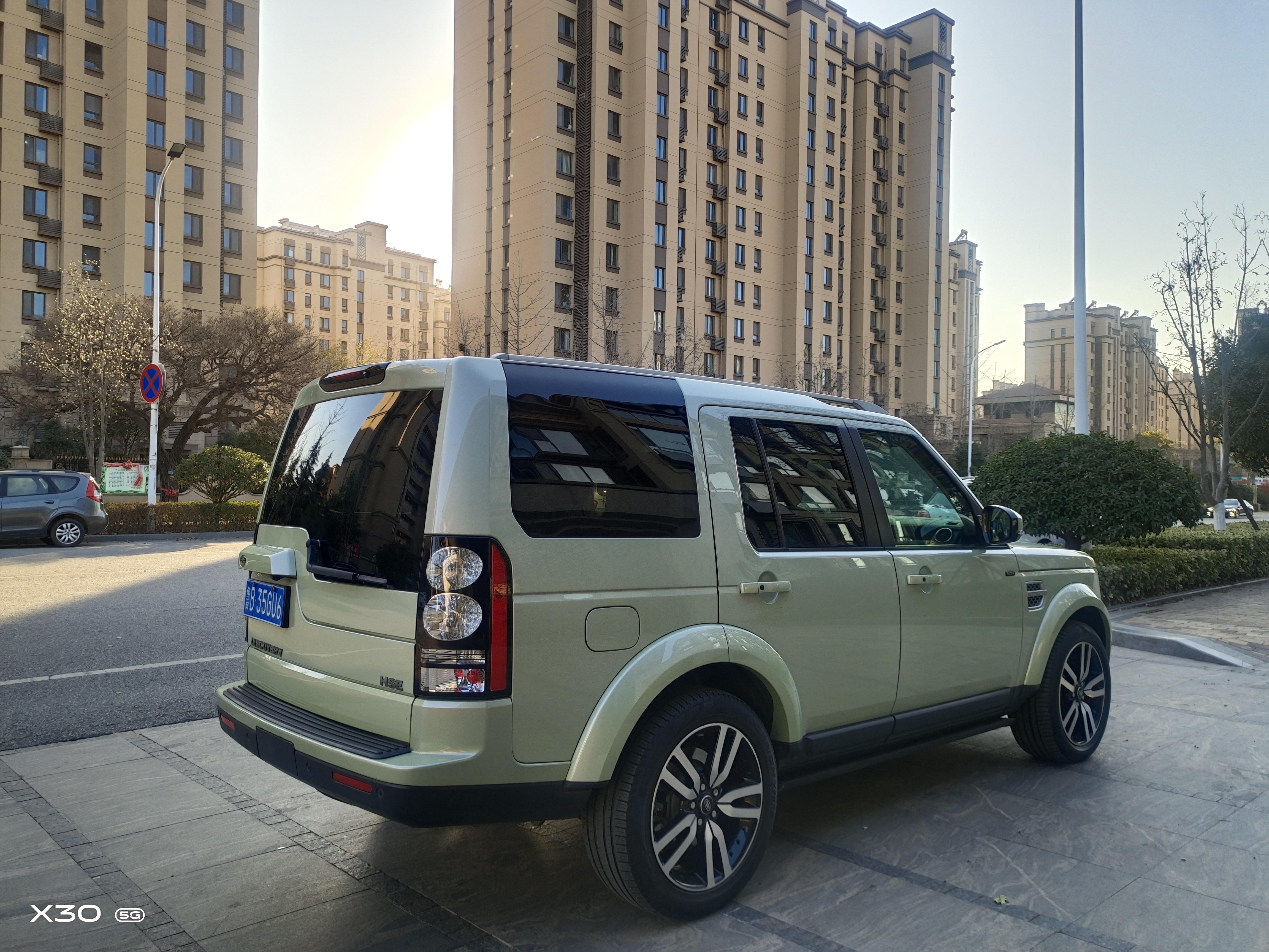 Land Rover Discovery 2014 thumb 4
