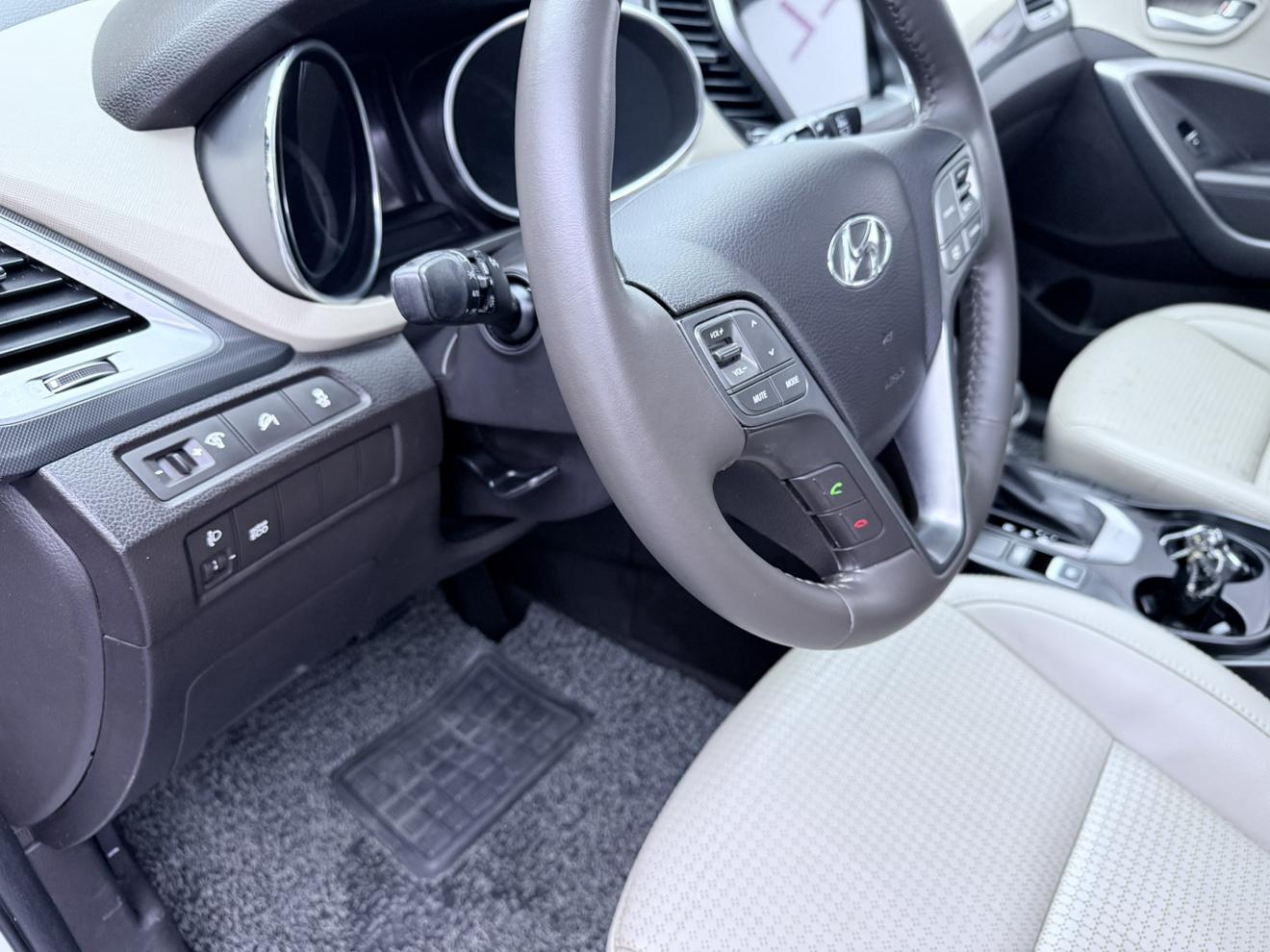 Hyundai Santa Fe 2015 thumb 11