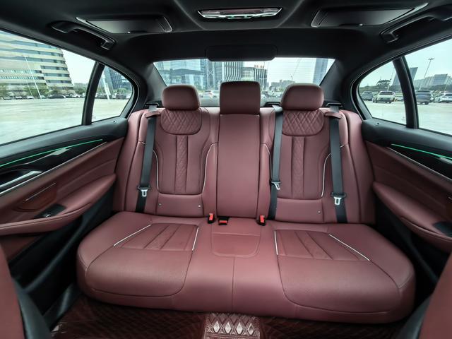 BMW 5 серии 2022 thumb 10