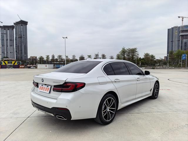 BMW 5 серии 2022 thumb 11