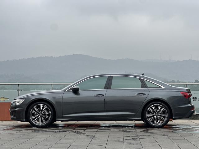 Audi A6 2019 thumb 4