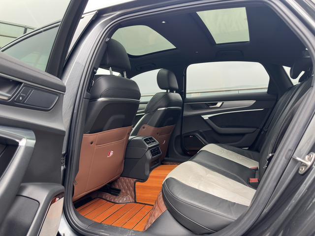 Audi A6 2019 thumb 8