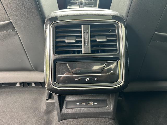 Volkswagen Passat 2022 thumb 9