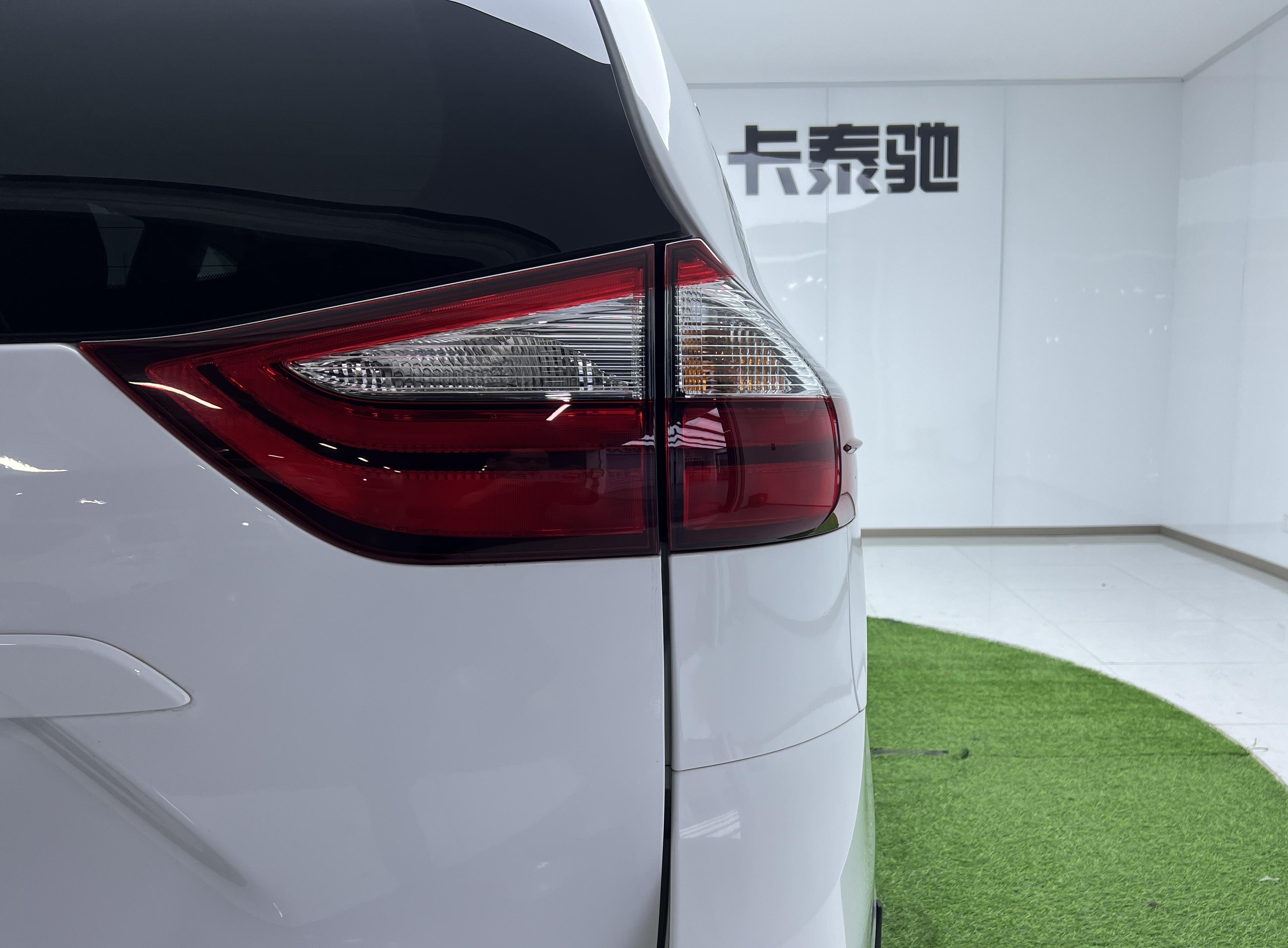 Toyota Sienna 2019 thumb 9