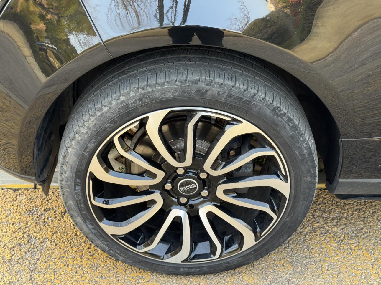 Land Rover Range Rover 2018 thumb 12