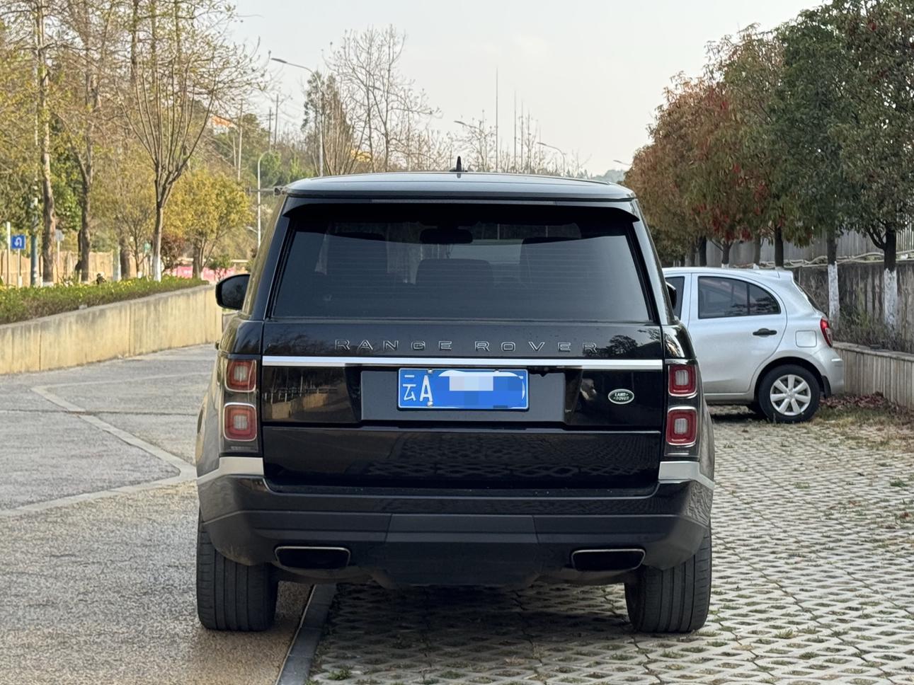 Land Rover Range Rover 2017 thumb 3