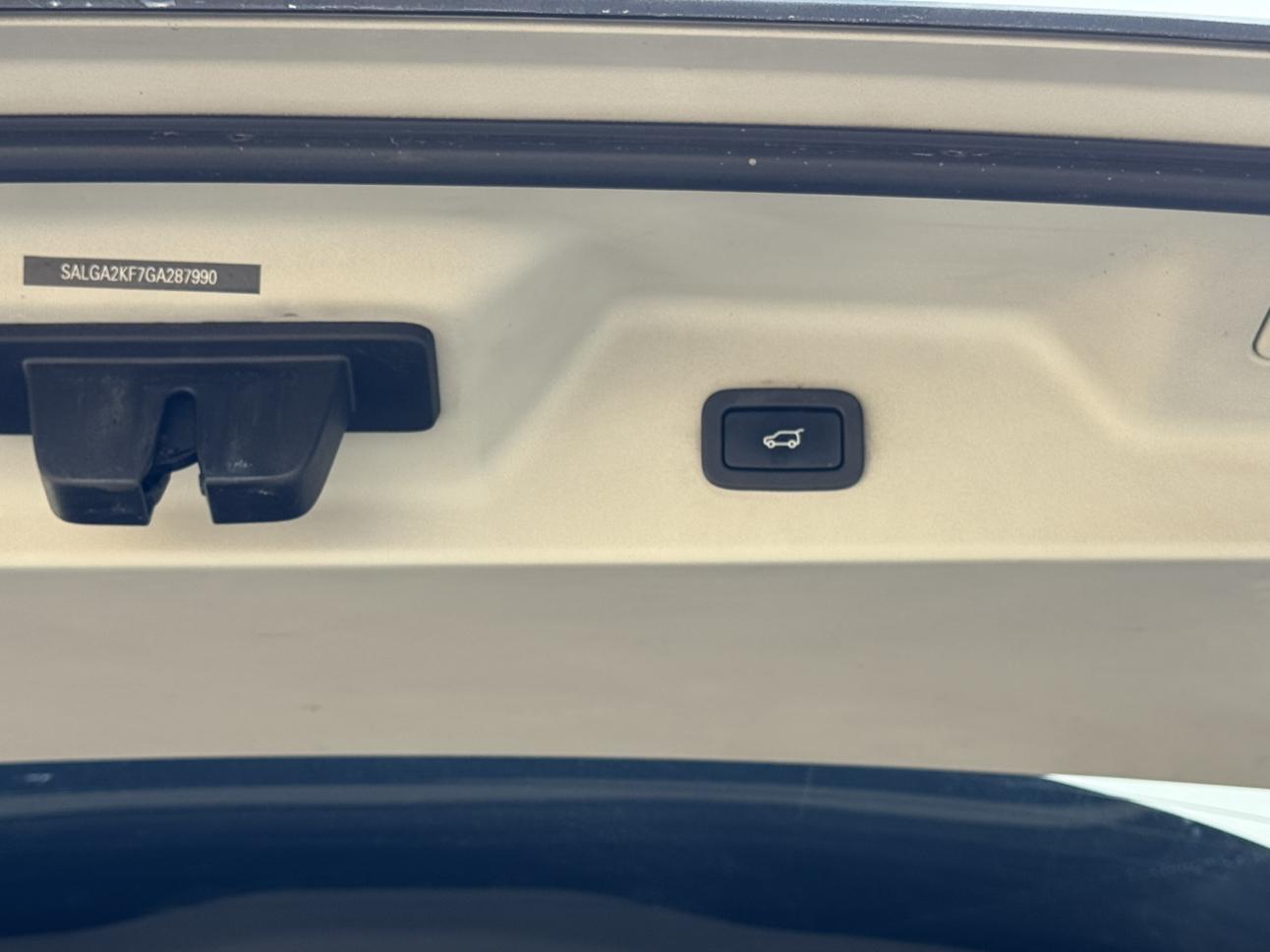 Land Rover Range Rover 2017 thumb 9