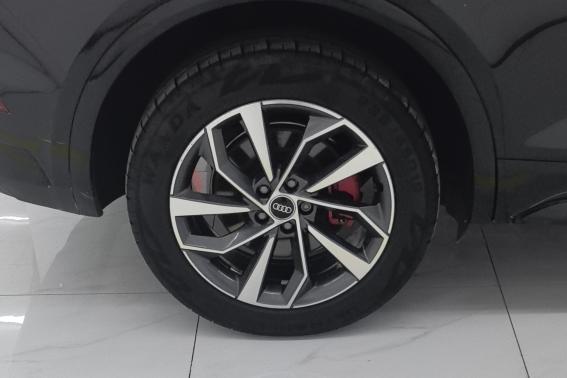 Audi Q5 2024 thumb 3
