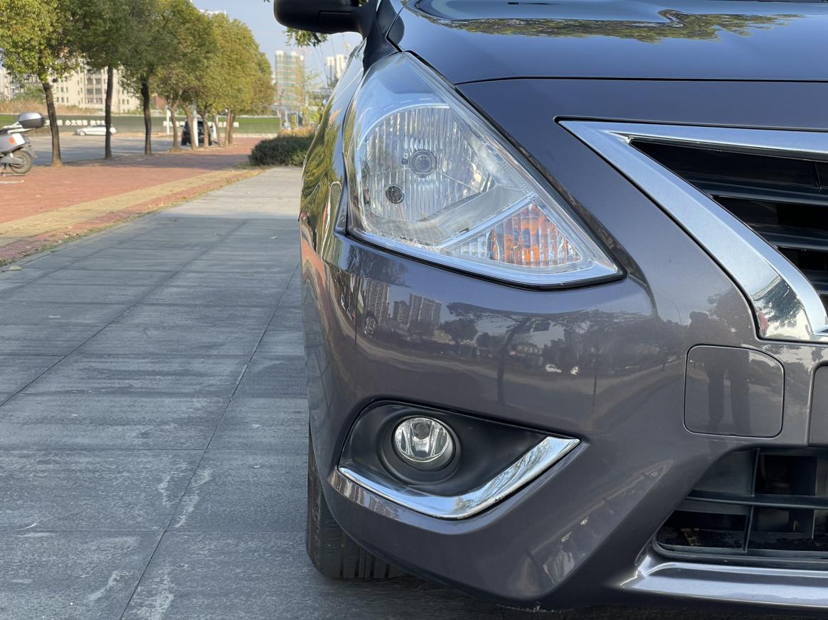 Nissan Sunny 2016 thumb 6