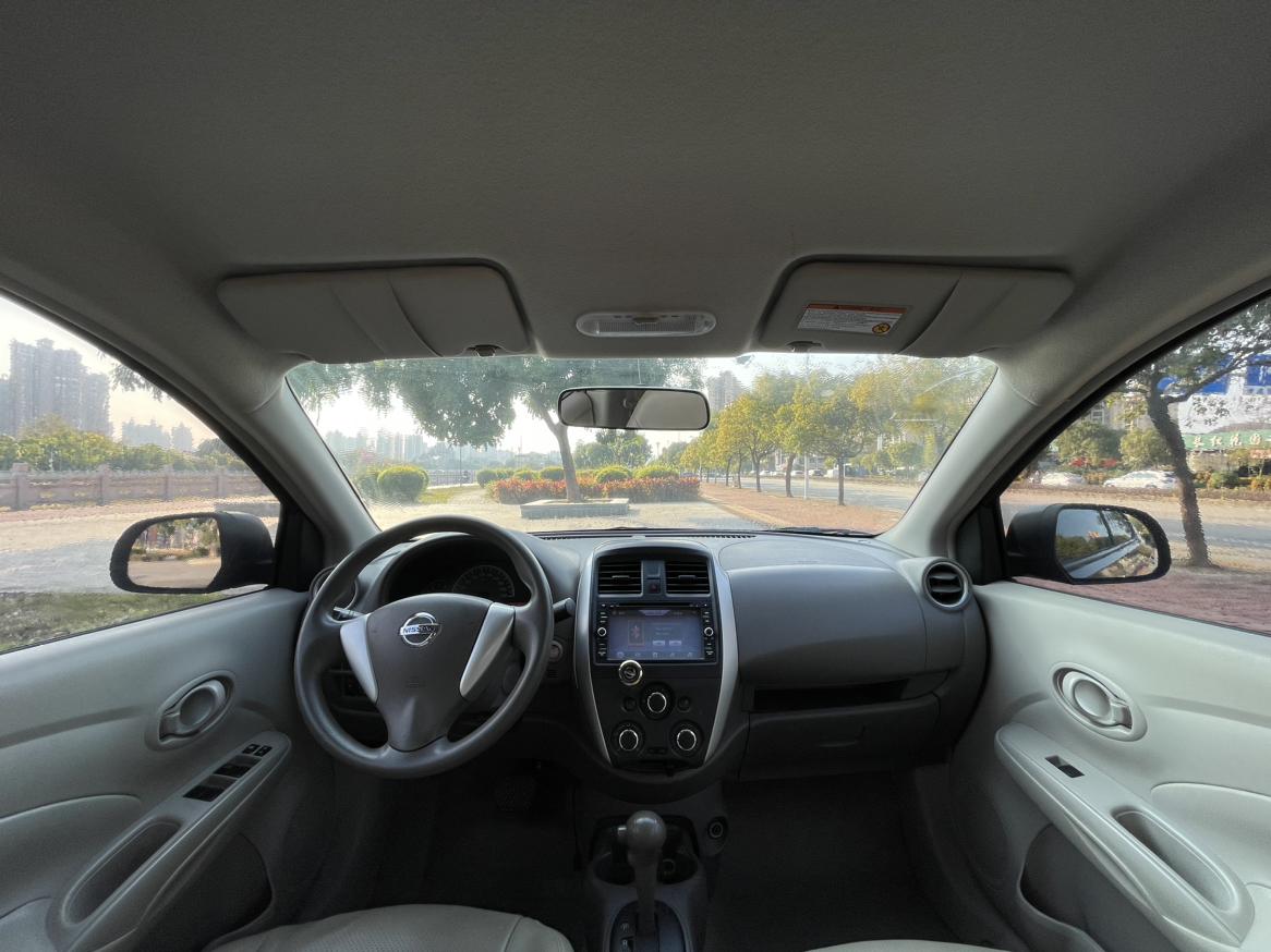 Nissan Sunny 2016 thumb 7