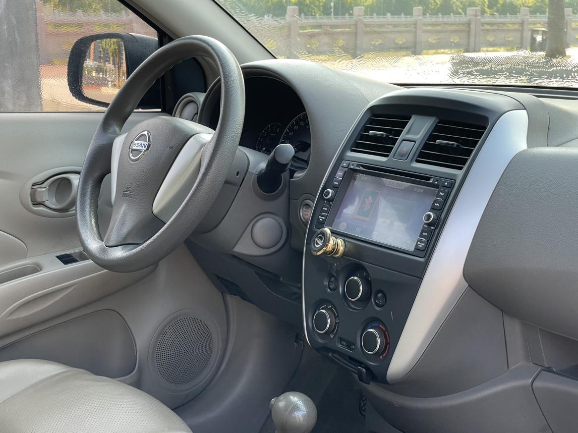 Nissan Sunny 2016 thumb 10
