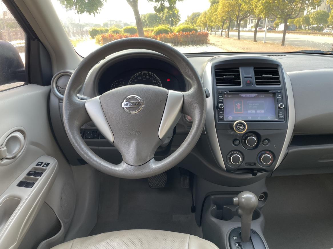 Nissan Sunny 2016 thumb 11