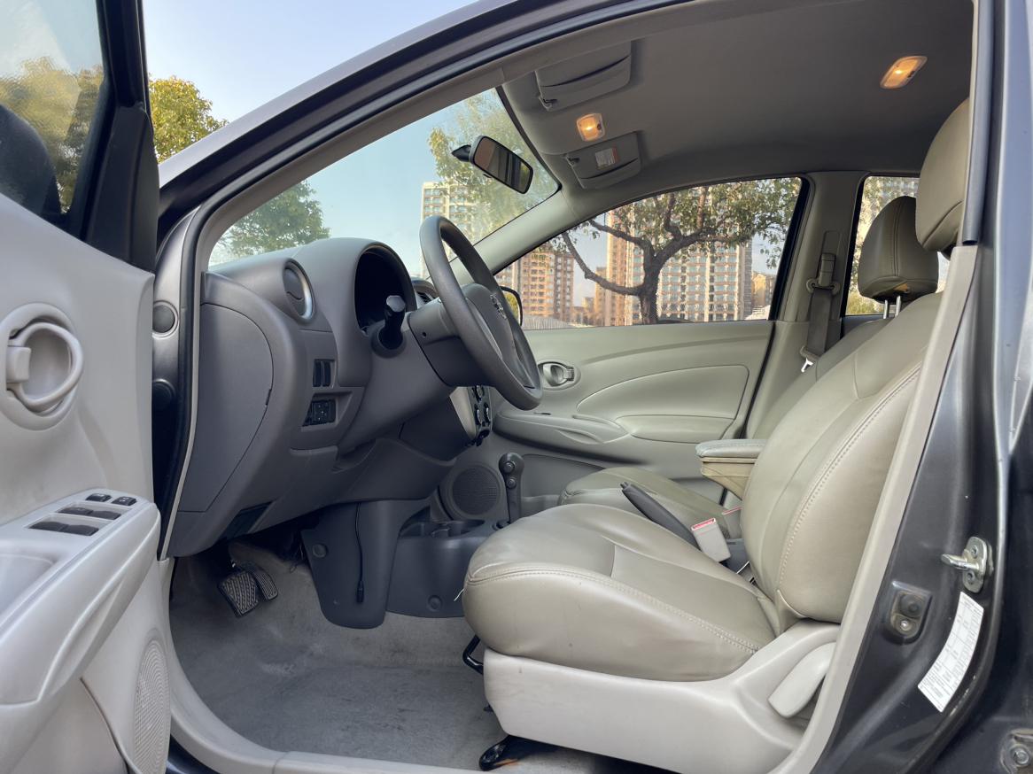 Nissan Sunny 2016 thumb 12