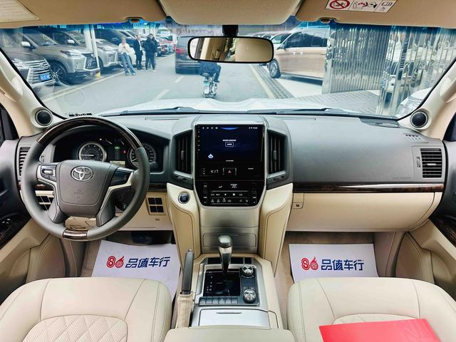 Toyota Land Cruiser 2019 thumb 5