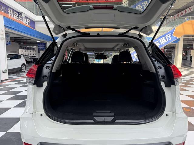 Nissan X-Trail 2022 thumb 11