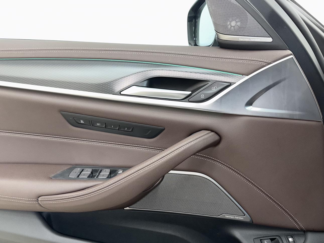 BMW 5 серии 2022 thumb 9