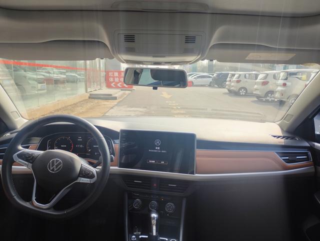 Volkswagen Bora 2024 thumb 2