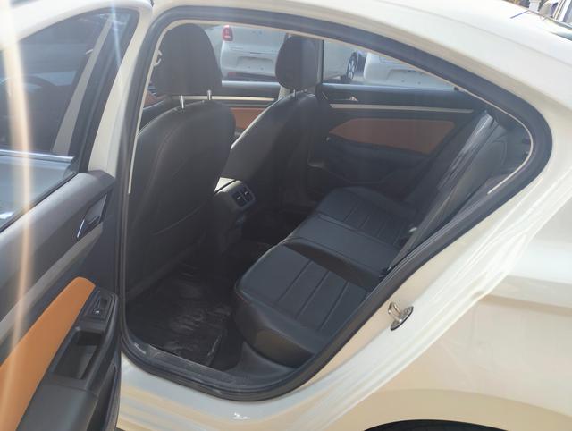 Volkswagen Bora 2024 thumb 3