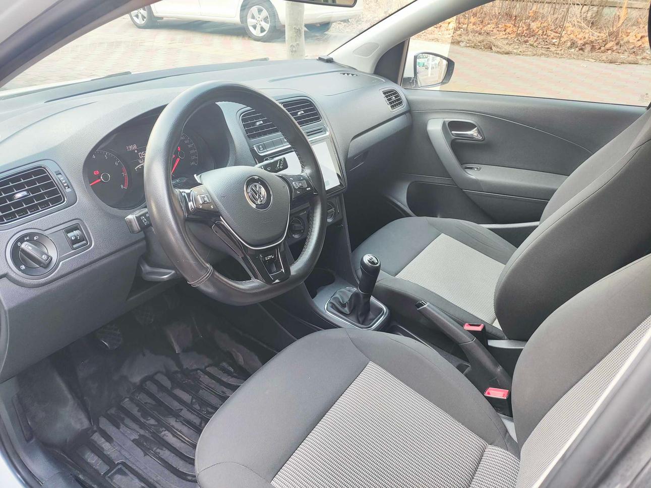 Volkswagen Polo 2019 thumb 6
