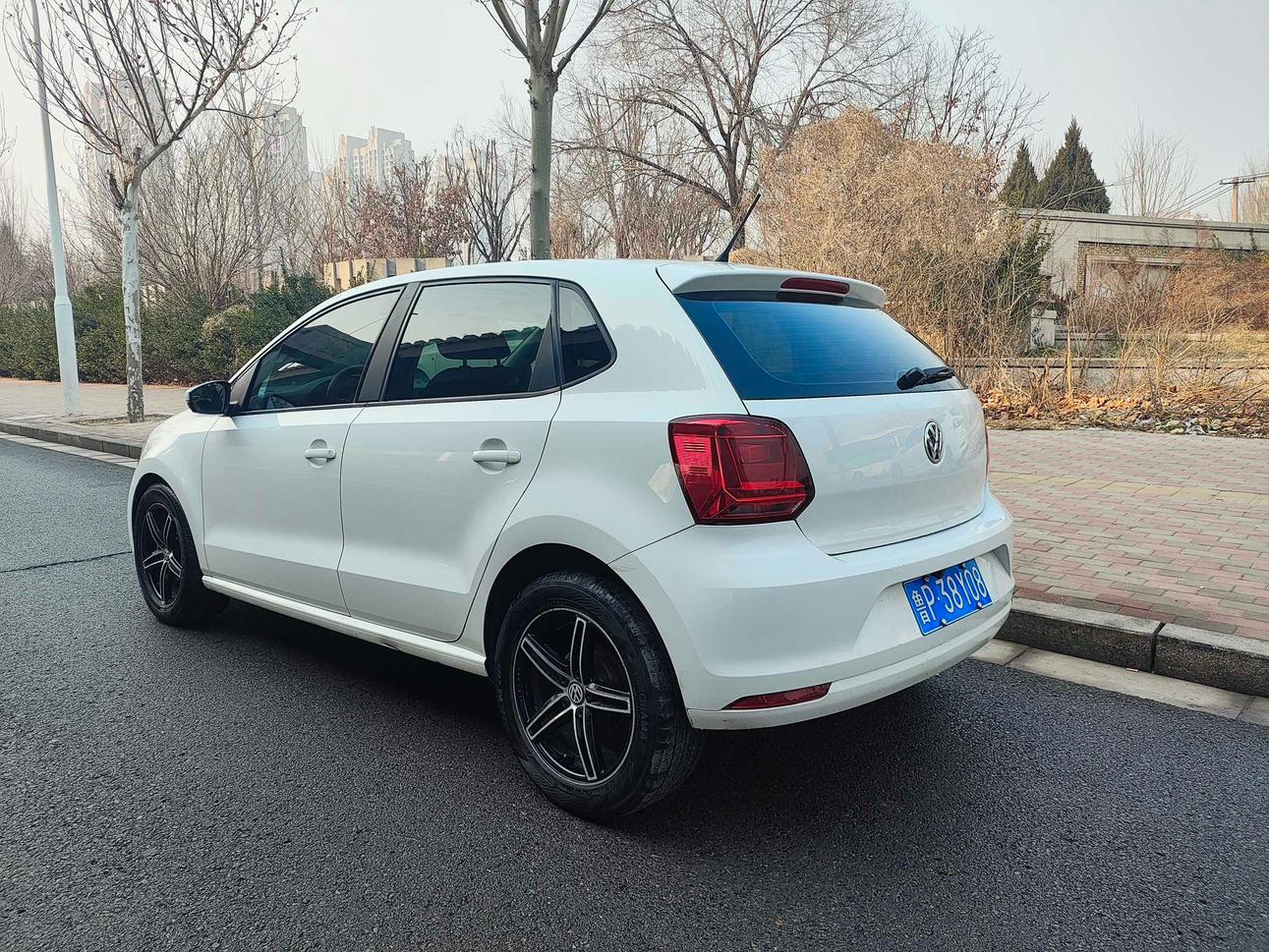 Volkswagen Polo 2019 thumb 11